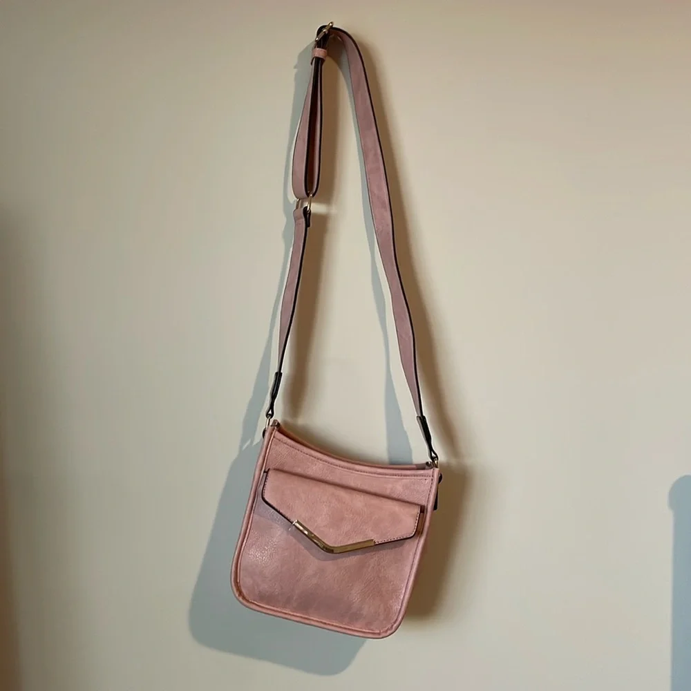 Pink purse - Picture 1 of 5